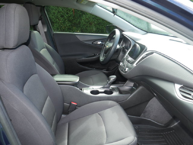 Used 2022 Chevrolet Malibu LT FWD image 25