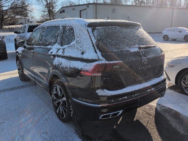 Used 2024 Volkswagen Tiguan SEL R-Line image 6