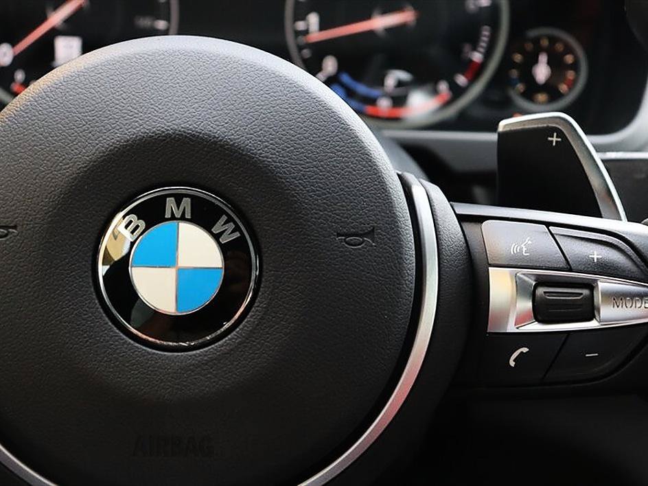 Used 2019 BMW X6 xDrive50i w/ M Sport Package AWD/4WD image 41