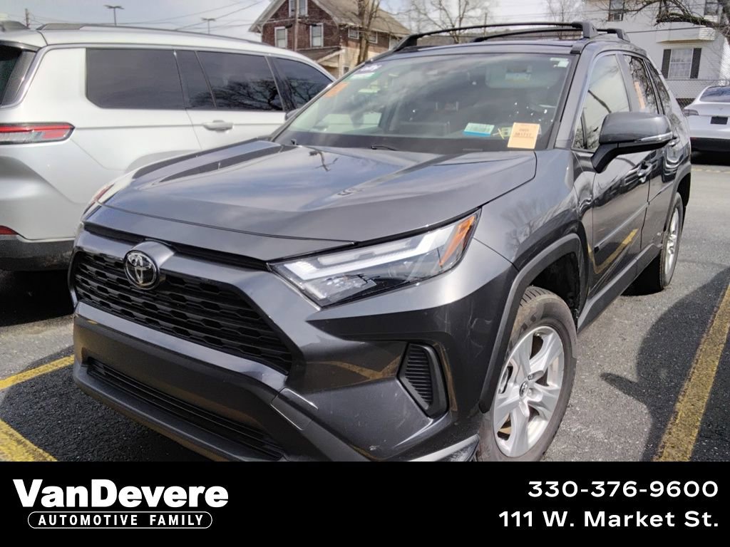 Used 2025 Toyota RAV4 XLE w/ Convenience Package image 1
