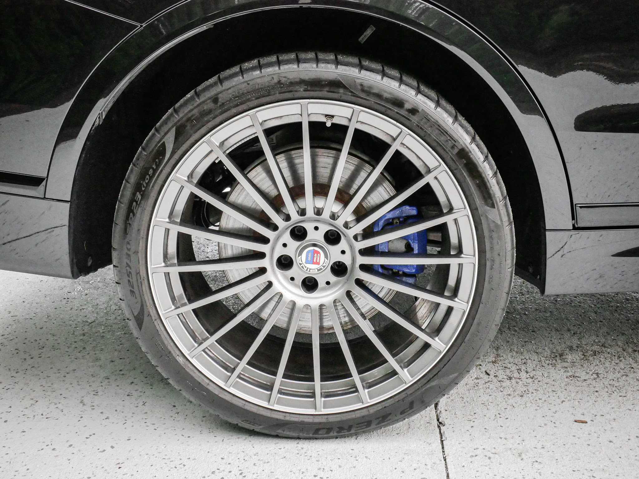 Used 2025 BMW ALPINA XB7 AWD/4WD image 13