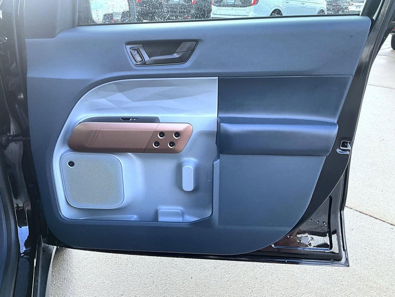 Used 2022 Ford Maverick Lariat w/ Lariat Luxury Package image 17