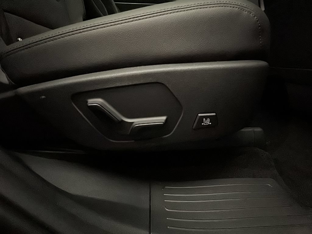New 2026 Hyundai Santa Fe Limited AWD/4WD image 18