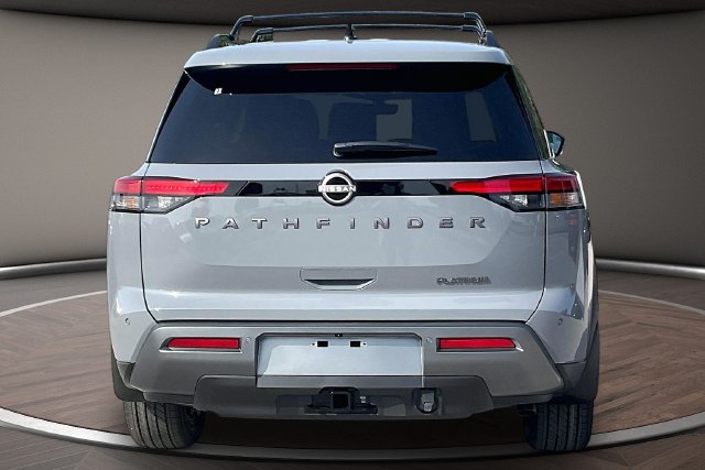 New 2026 Nissan Pathfinder Platinum w/ Lighting Package FWD image 4
