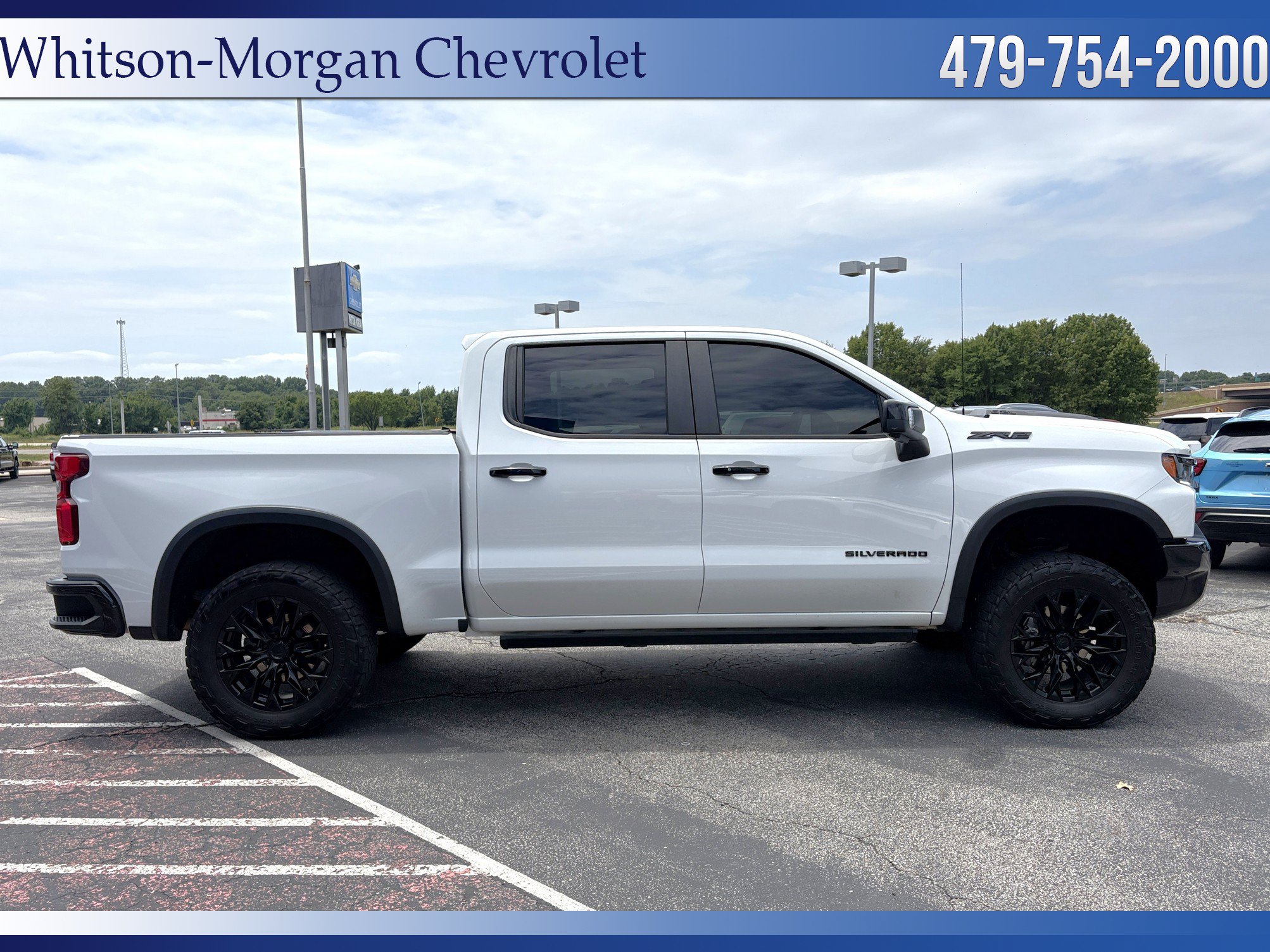 Used 2024 Chevrolet Silverado 1500 ZR2 w/ Technology Package AWD/4WD image 5