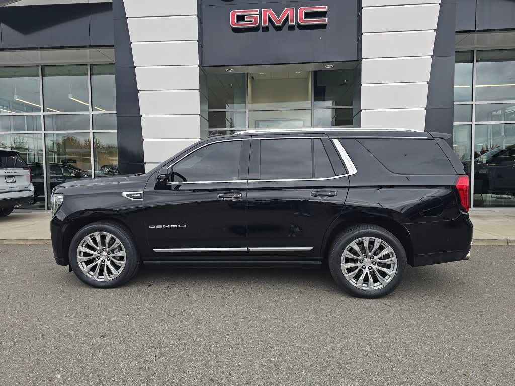 Used 2024 GMC Yukon Denali w/ Denali Reserve Package AWD/4WD image 4