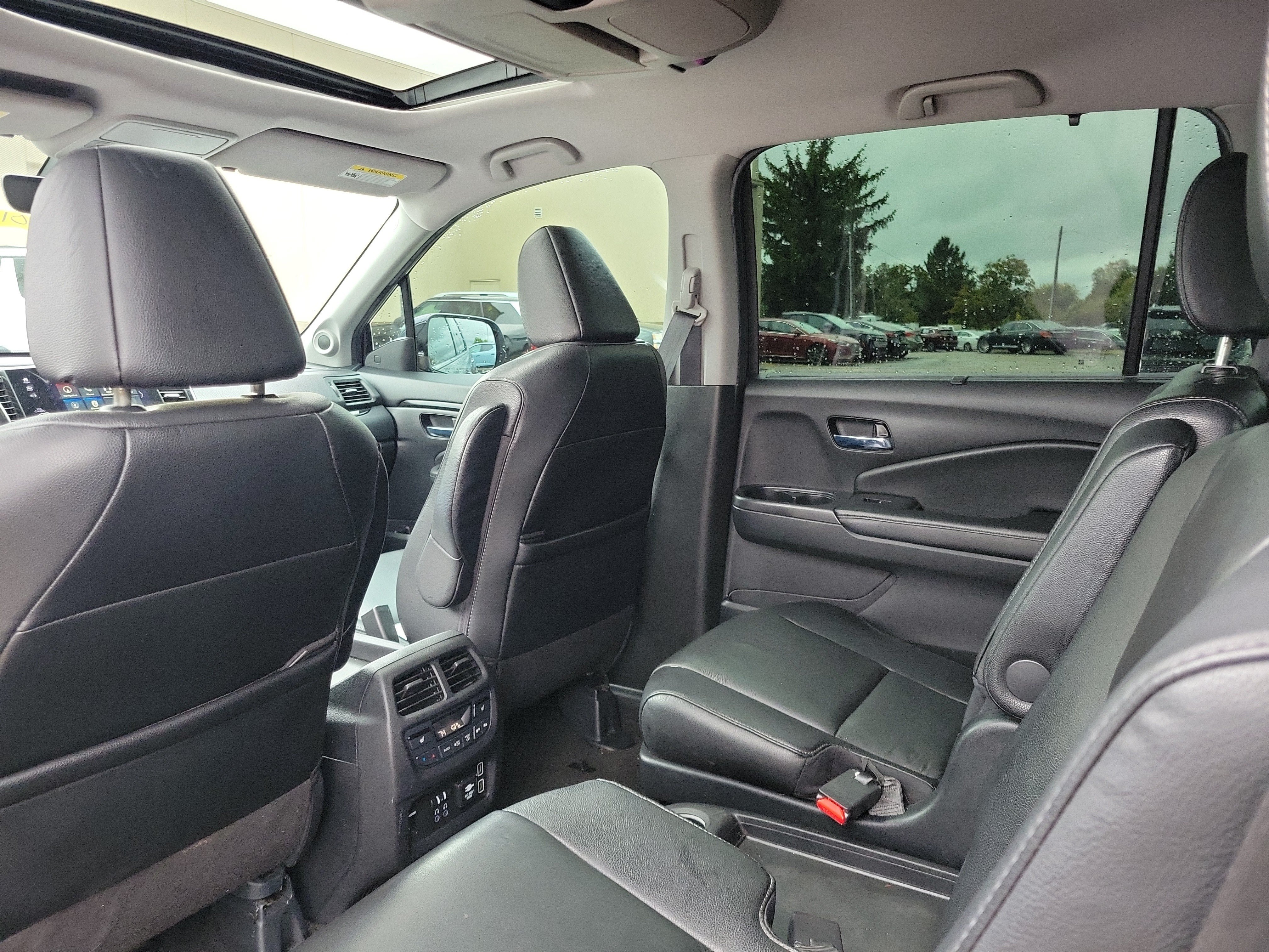 Used 2019 Honda Pilot Touring image 13