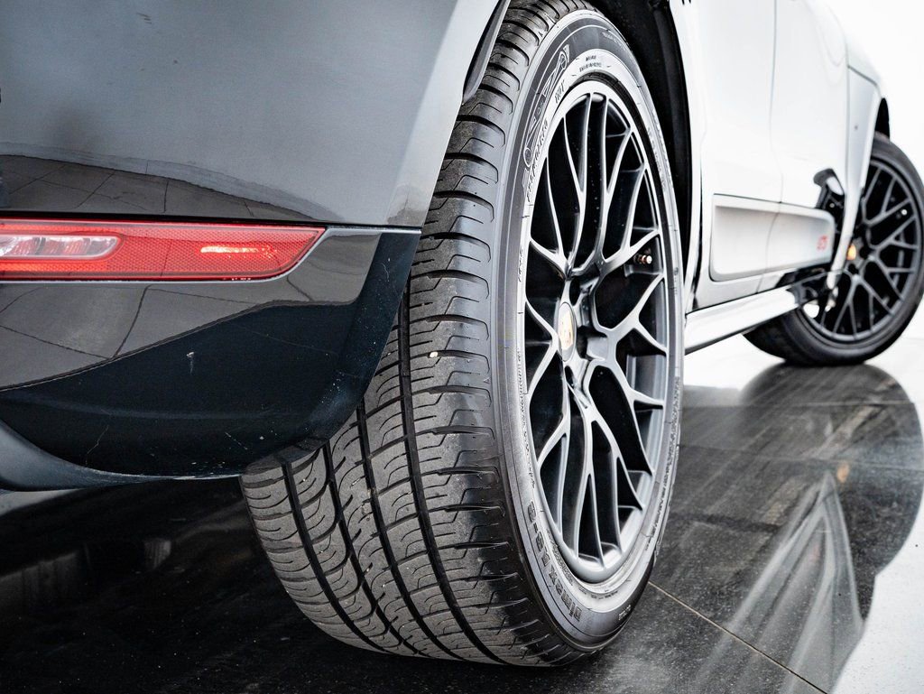 Certified 2021 Porsche Macan GTS AWD/4WD image 43
