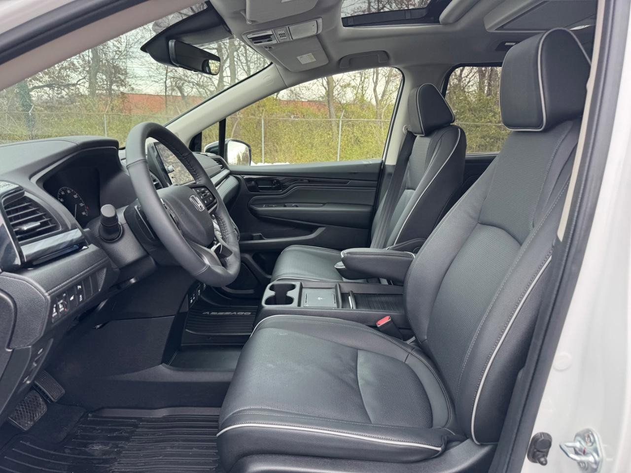 Certified 2026 Honda Odyssey Elite image 18