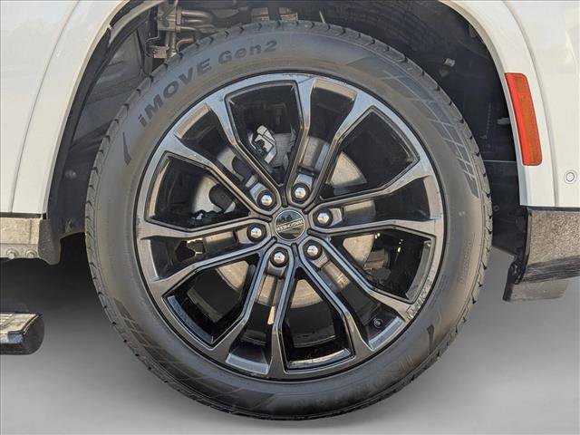 Used 2024 Jeep Grand Wagoneer L Series II w/ Quick Order Packagew 28T AWD/4WD image 28