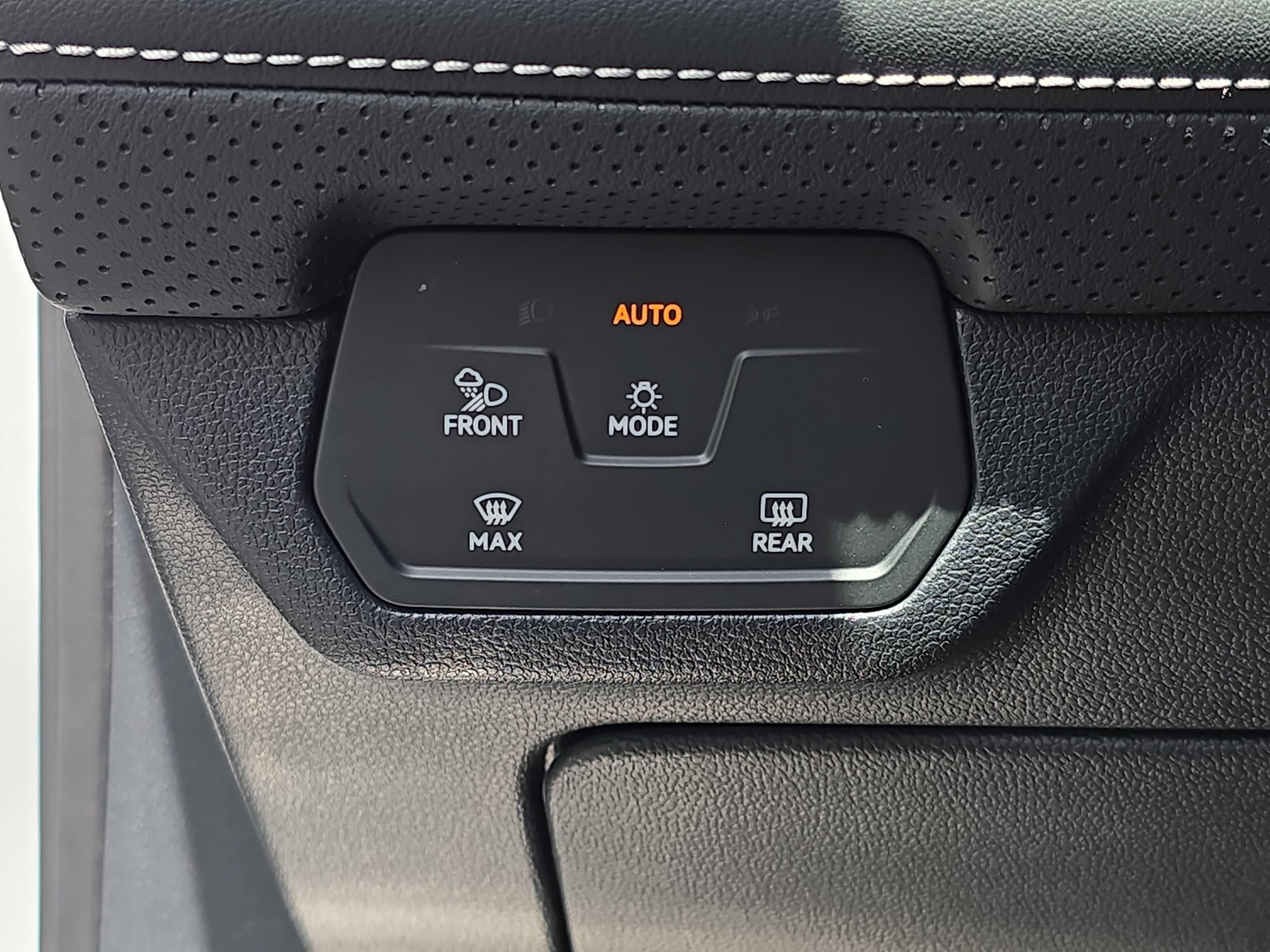 New 2026 Volkswagen Atlas SEL Premium R-Line AWD/4WD image 26