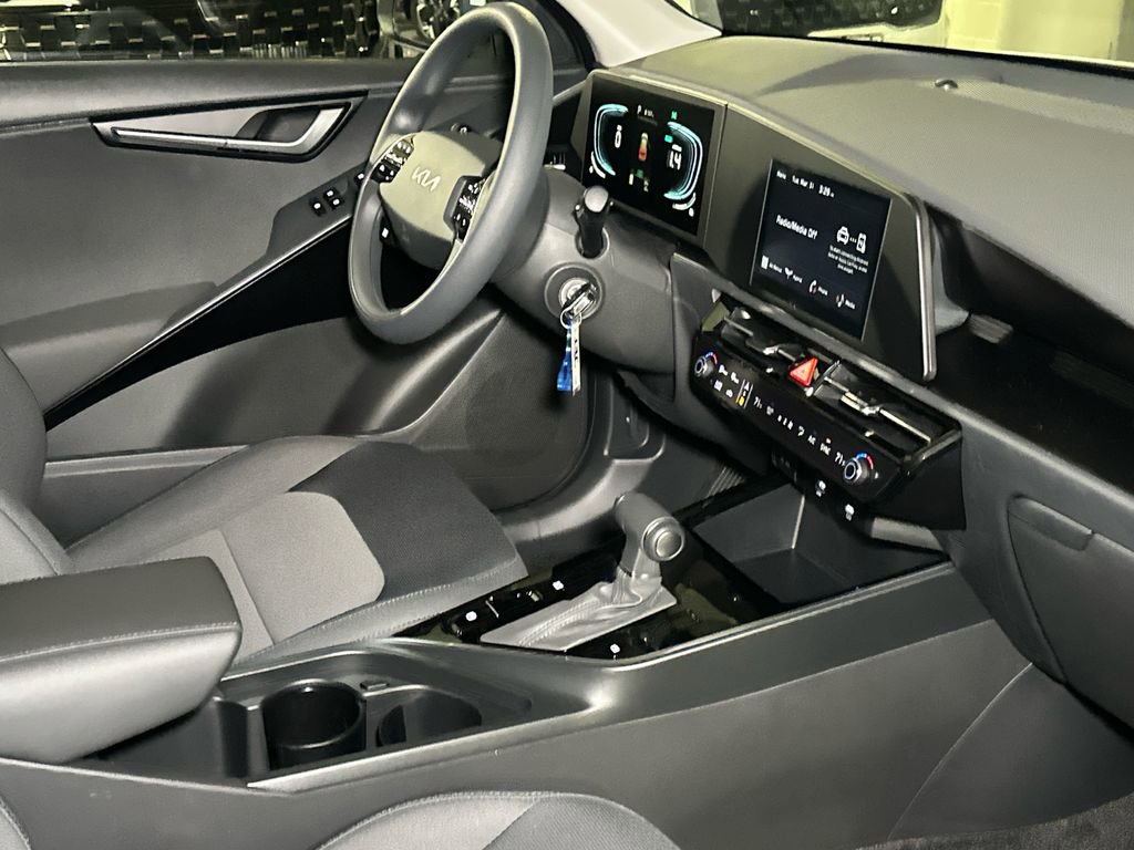 New 2026 Kia Niro LX image 9