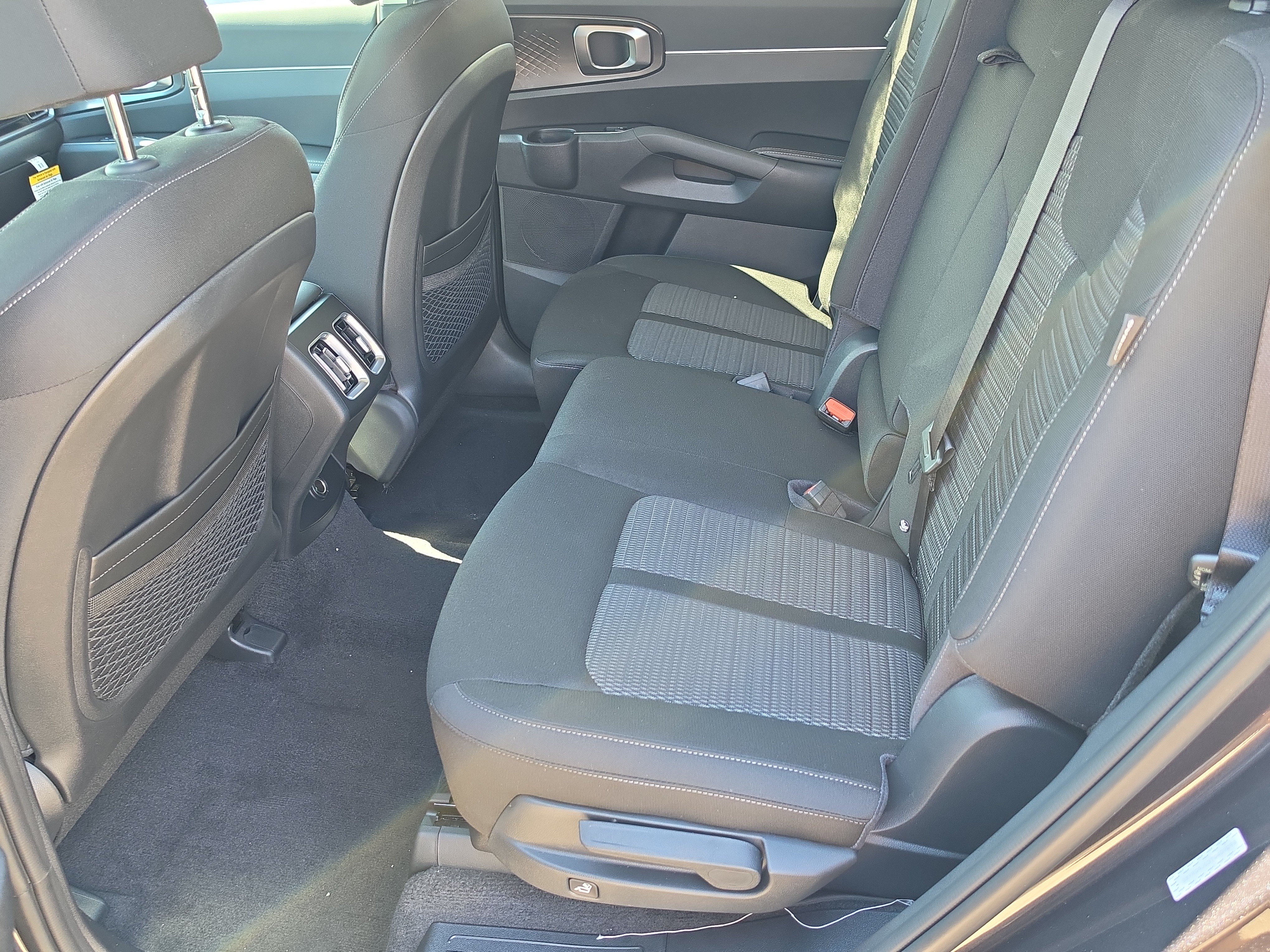New 2026 Kia Sorento LX FWD image 17