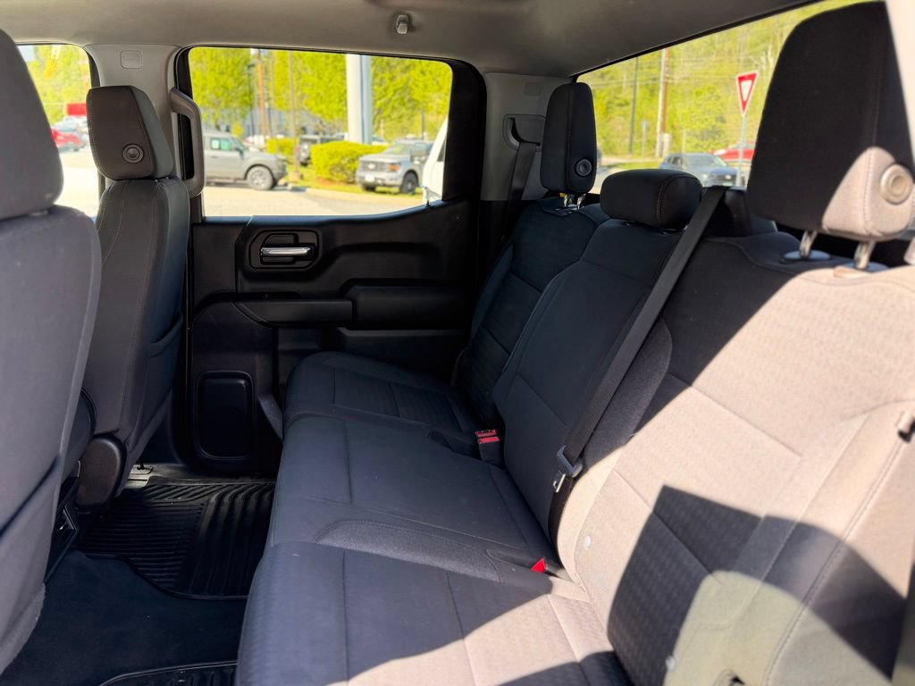 Used 2023 Chevrolet Silverado 1500 Custom AWD/4WD image 5