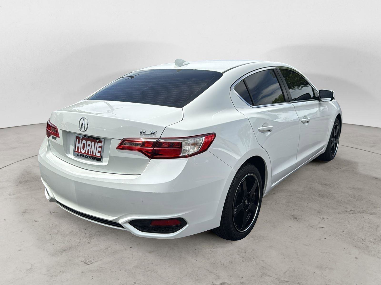 Used 2017 Acura ILX FWD image 5