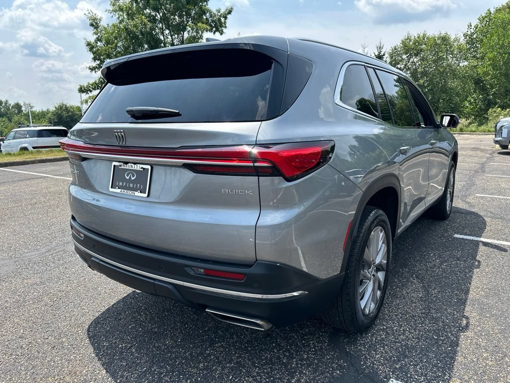 Used 2026 Buick Enclave Preferred FWD image 11
