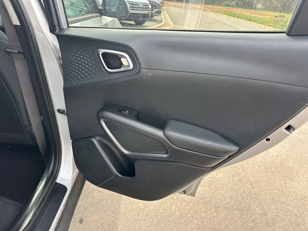 Used 2020 Kia Soul S image 15