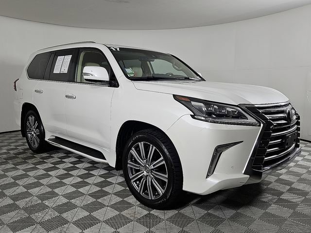 Used 2017 Lexus LX 570 4WD w/ Luxury Package image 3