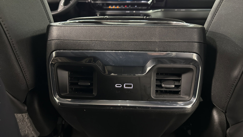 Used 2024 Chevrolet Silverado 1500 LTZ image 33