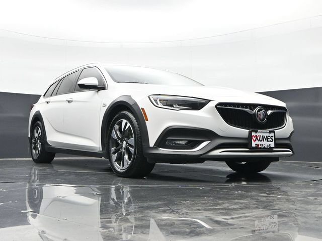 Used 2018 Buick Regal Essence w/ Driver Confidence Package #1 AWD/4WD image 48