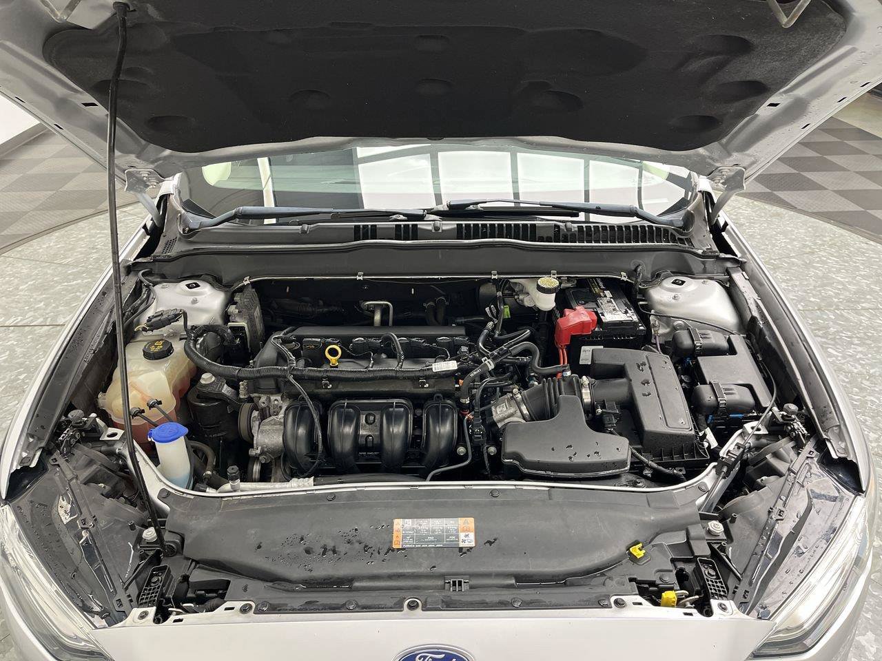 Used 2018 Ford Fusion SE FWD image 22