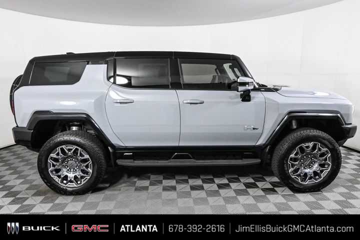 New 2025 GMC Hummer EV 3X w/ LPO, Cargo Utility Package AWD/4WD image 27
