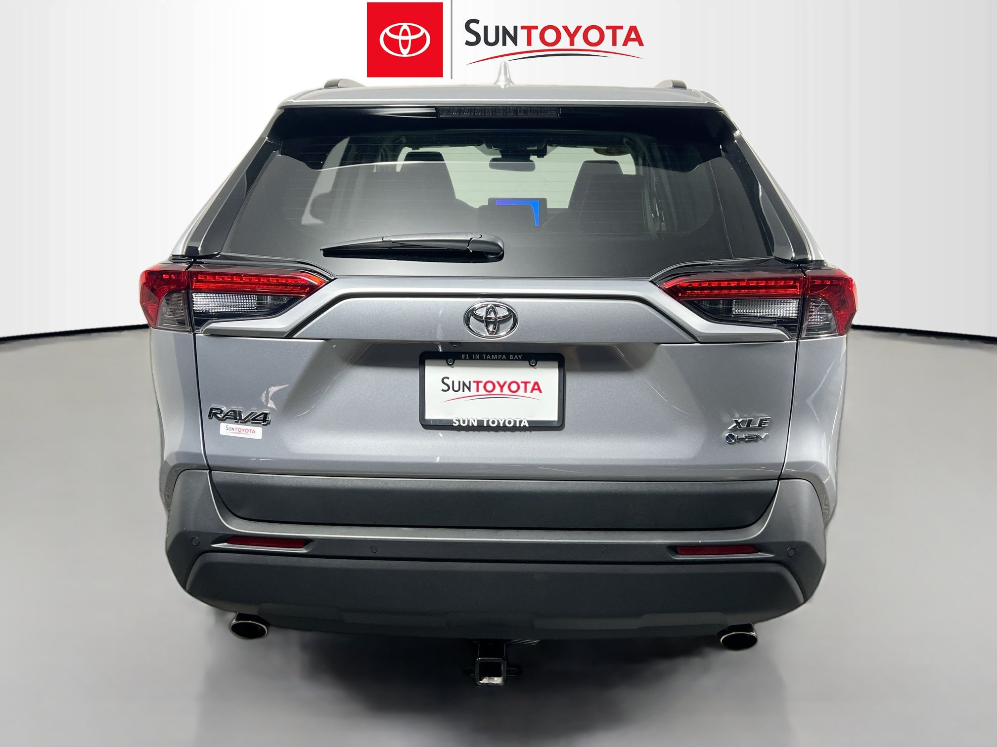 Used 2025 Toyota RAV4 XLE Premium w/ Weather Package AWD/4WD image 5