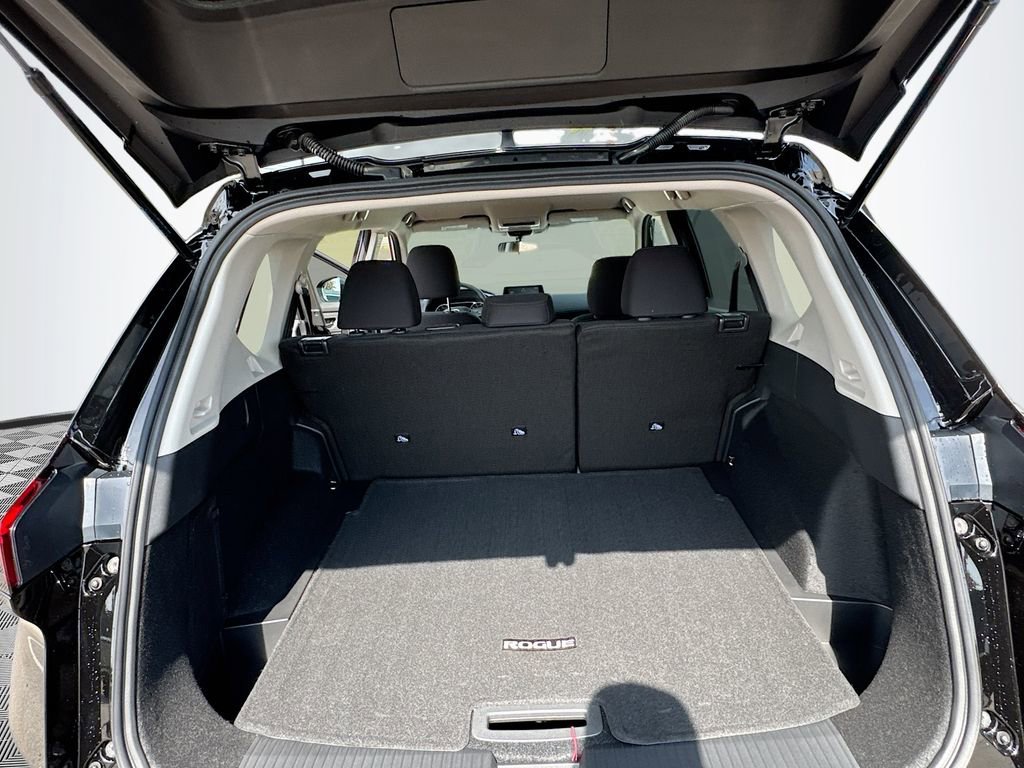 Used 2026 Nissan Rogue S FWD image 22