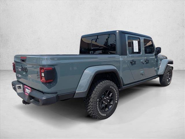 Used 2025 Jeep Gladiator Sport AWD/4WD image 5