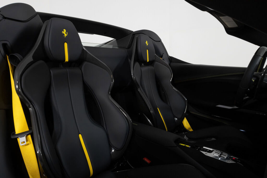 Used 2025 Ferrari 296 GTS RWD image 40