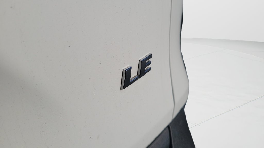 Used 2024 Toyota RAV4 LE FWD image 8