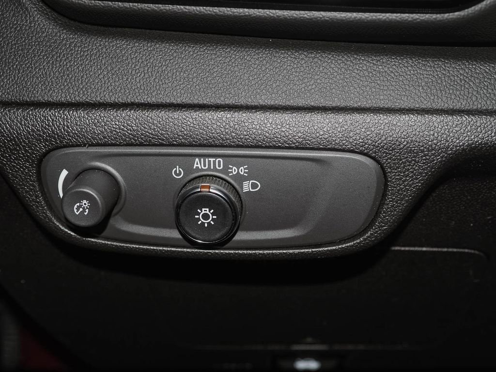 Used 2023 Chevrolet Bolt EUV LT w/ Convenience Package image 25