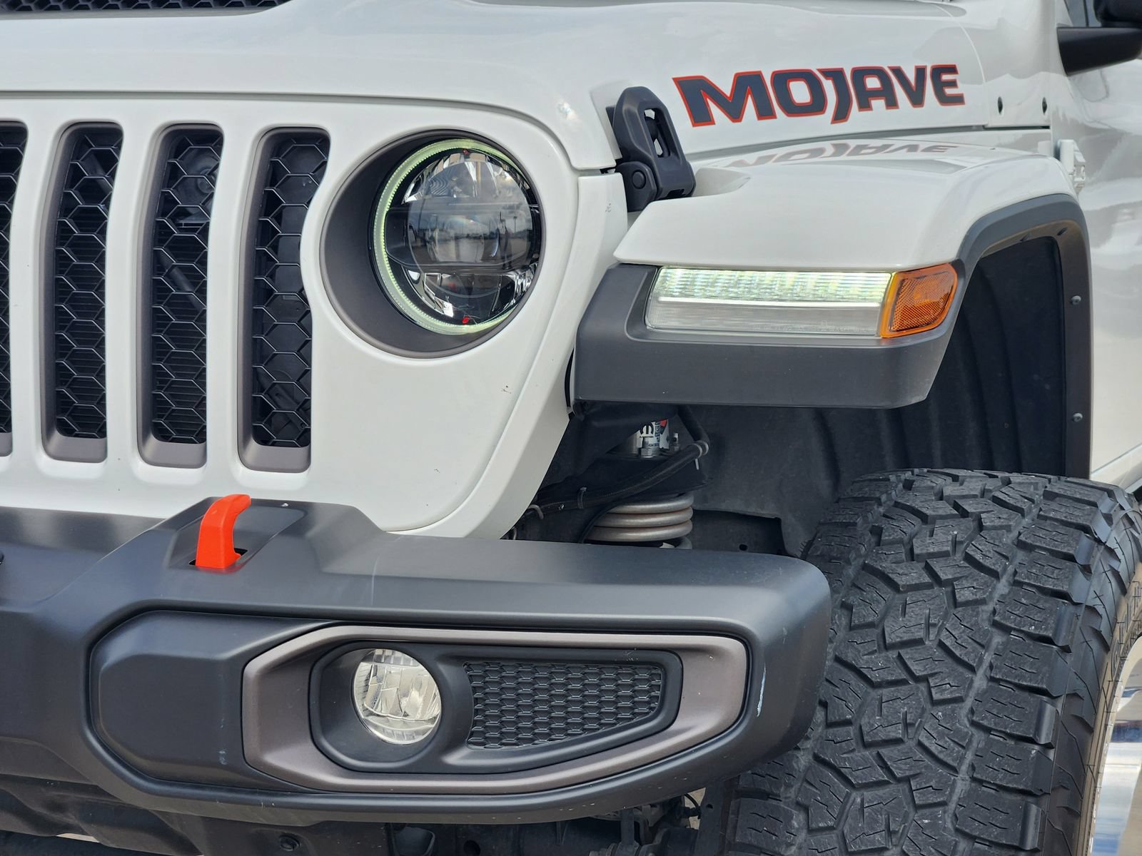 Used 2023 Jeep Gladiator Mojave w/ LED Lighting Group AWD/4WD image 10