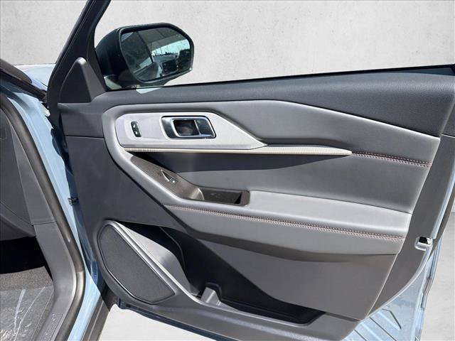 New 2026 Ford Explorer Active RWD image 25