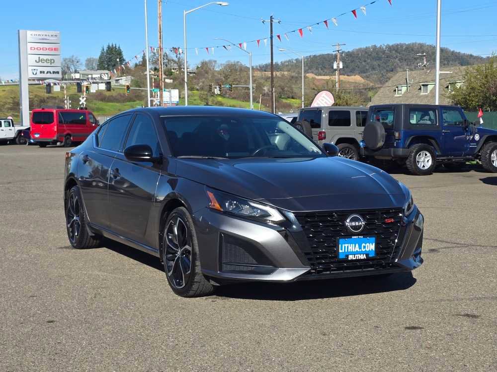 Used 2023 Nissan Altima 2.5 SR image 7