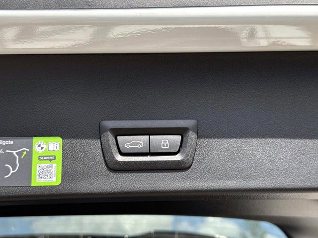 New 2026 BMW X3 xDrive30 w/ Premium Package image 12
