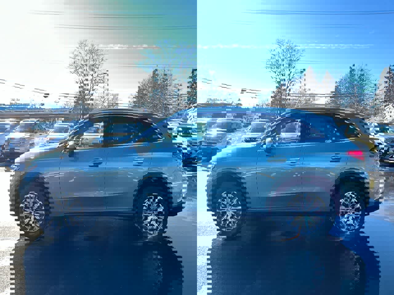 Used 2025 Mercedes-Benz GLC 300 4MATIC image 10