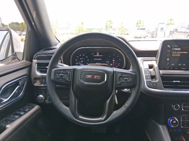 Used 2023 GMC Yukon AT4 w/ AT4 Premium Package AWD/4WD image 8