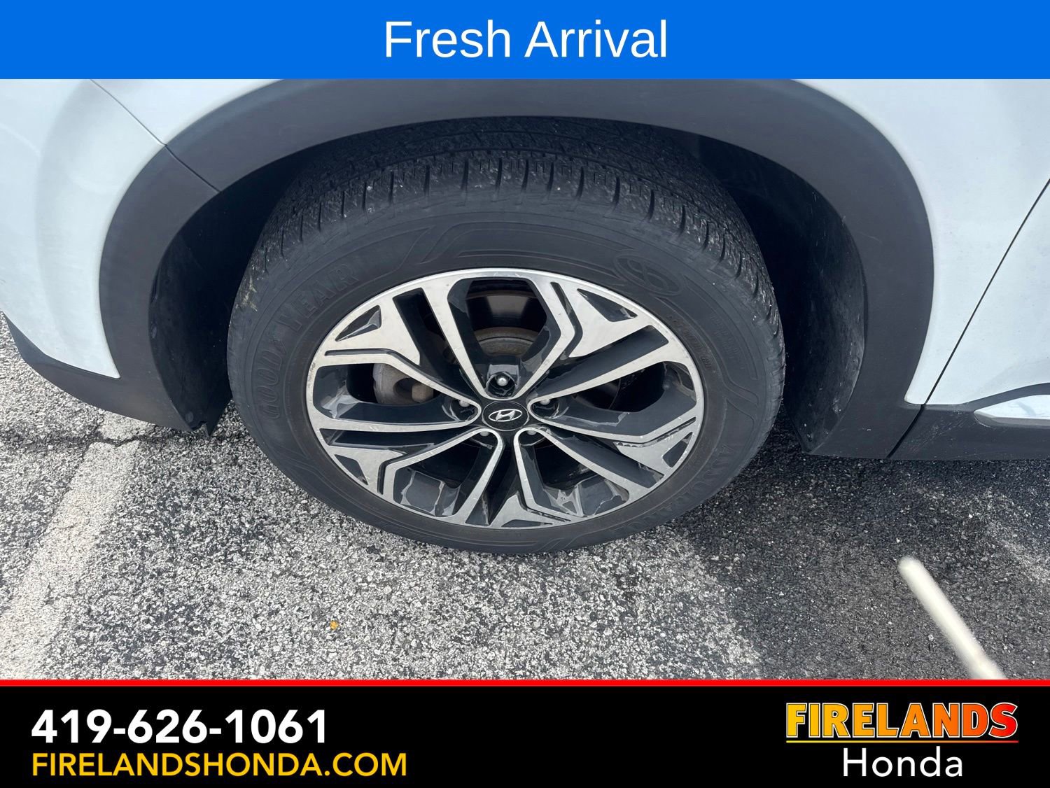 Used 2019 Hyundai Santa Fe Limited FWD image 12
