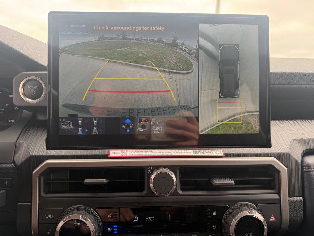 Used 2026 Toyota 4Runner Platinum AWD/4WD image 16