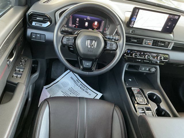 Used 2026 Honda Pilot Black Edition image 12