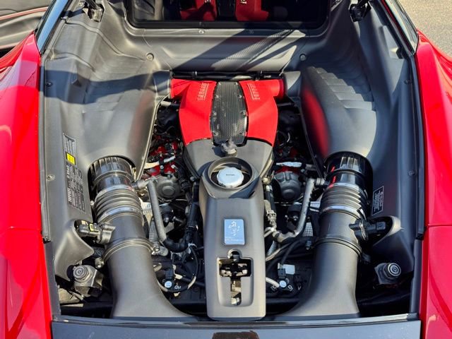 Used 2020 Ferrari F8 Tributo image 34