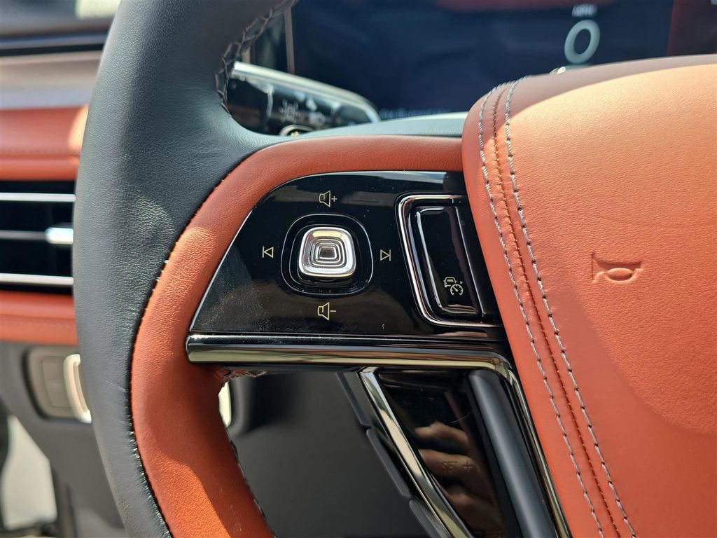 Used 2025 Lincoln Aviator Reserve w/ Equipment Group 201A image 32