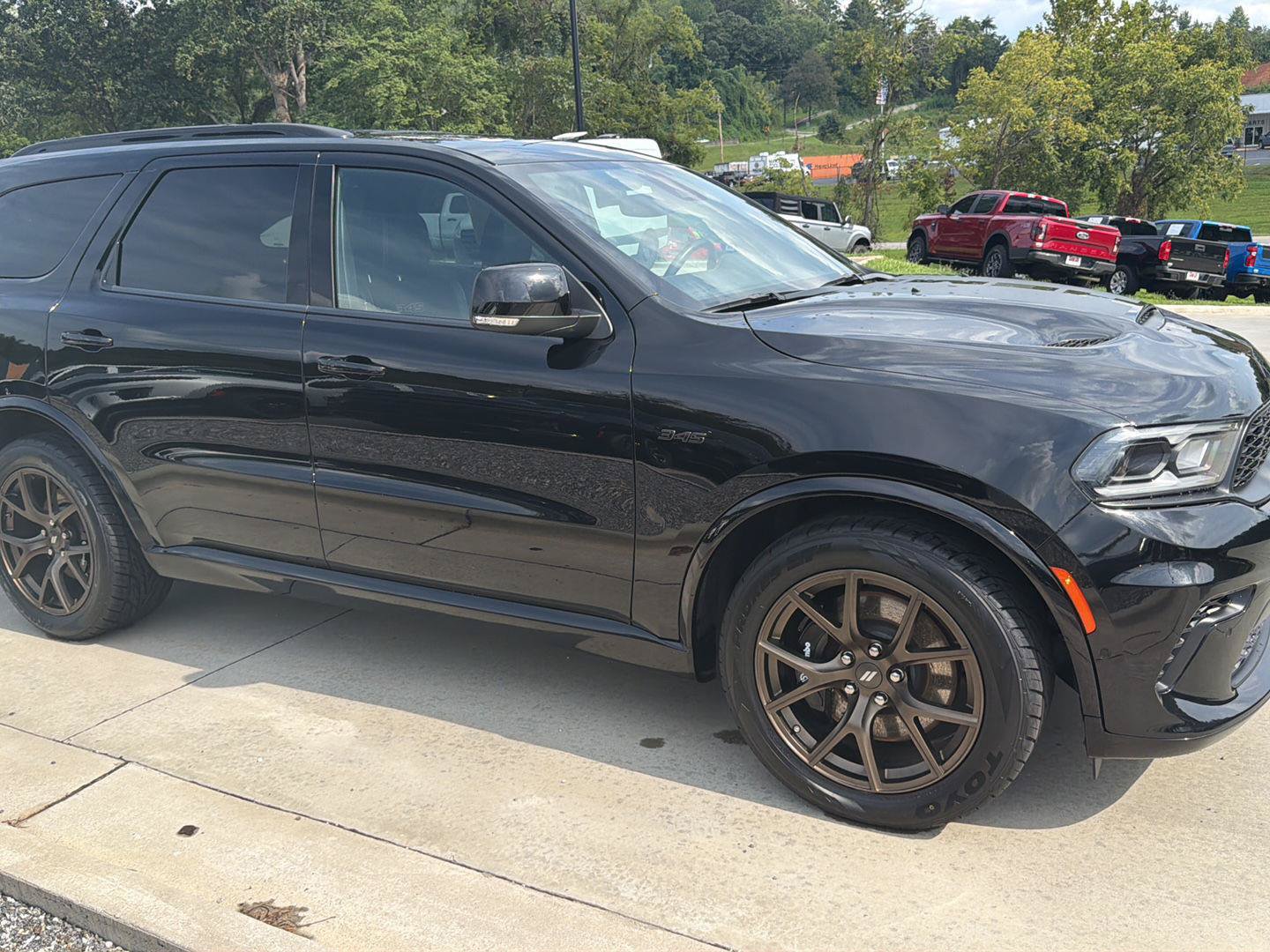 Used 2025 Dodge Durango R/T AWD/4WD image 2