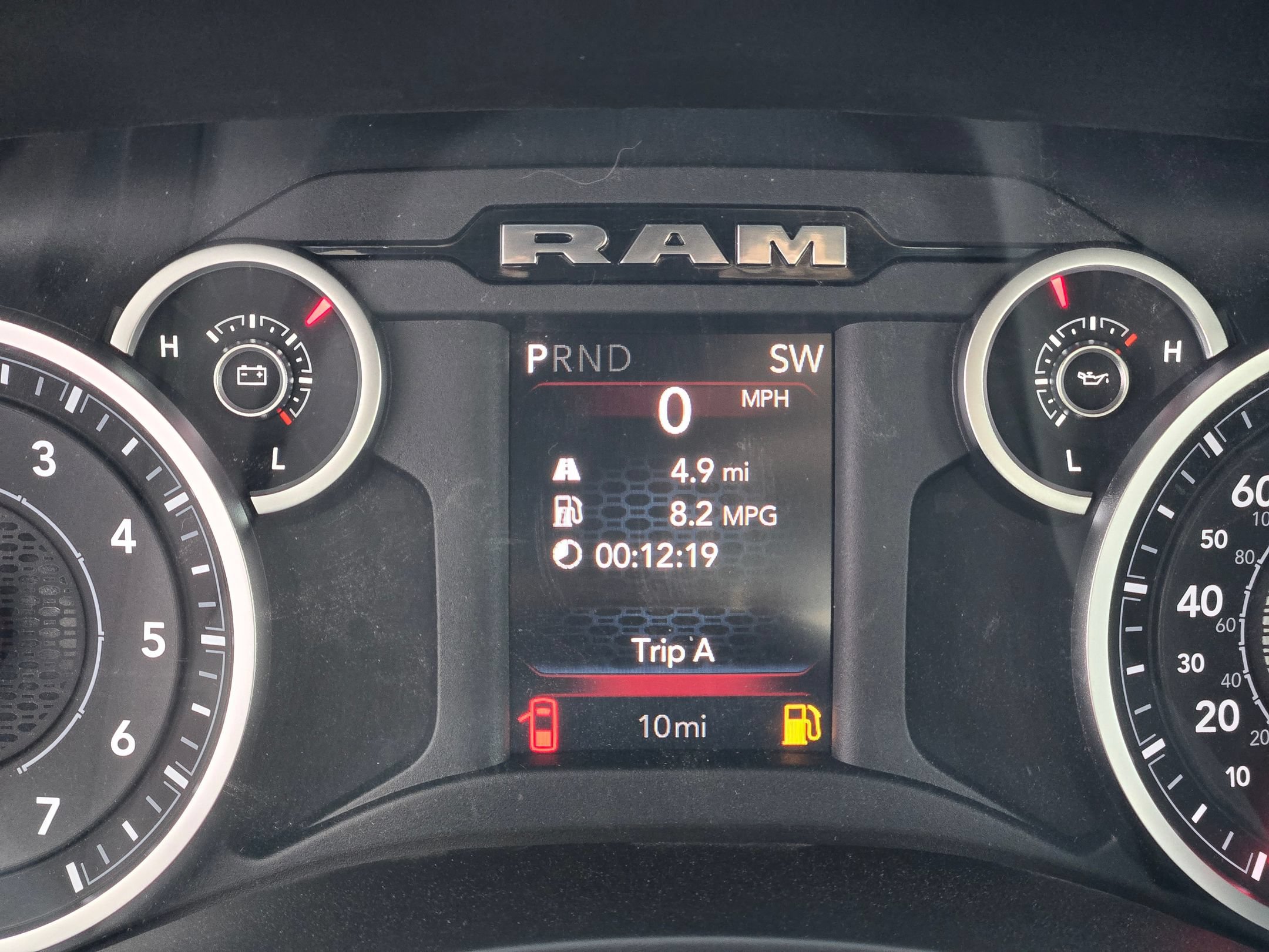 New 2026 RAM 2500 Tradesman w/ Chrome Appearance Group AWD/4WD image 24
