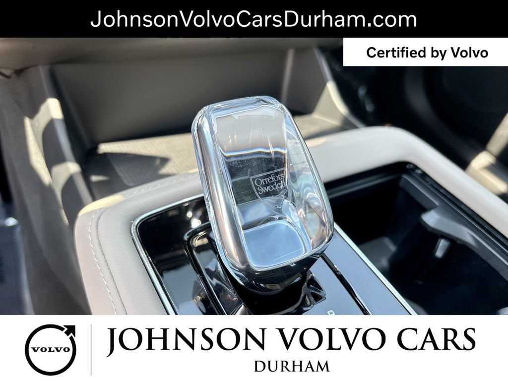 Certified 2025 Volvo XC90 B5 Core AWD/4WD image 24