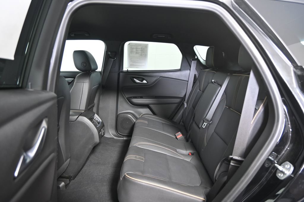 Used 2022 Chevrolet Blazer Premier w/ Enhanced Convenience Package image 17
