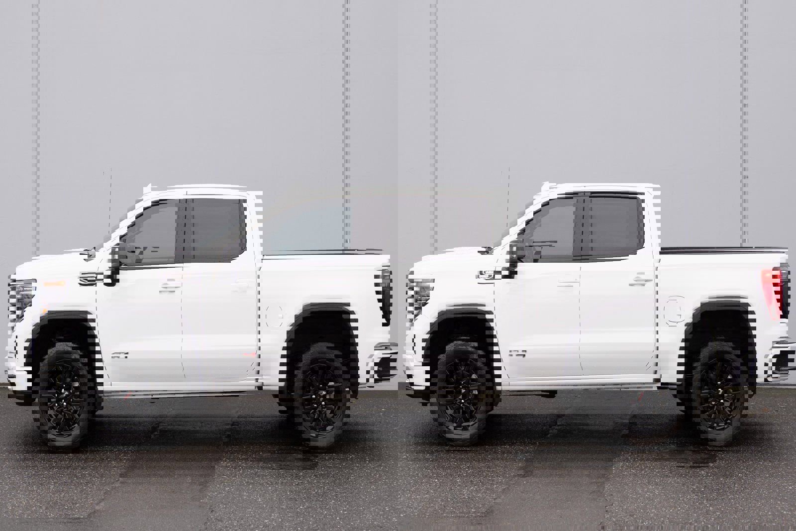 Used 2023 GMC Sierra 1500 AT4 w/ Technology Package image 31