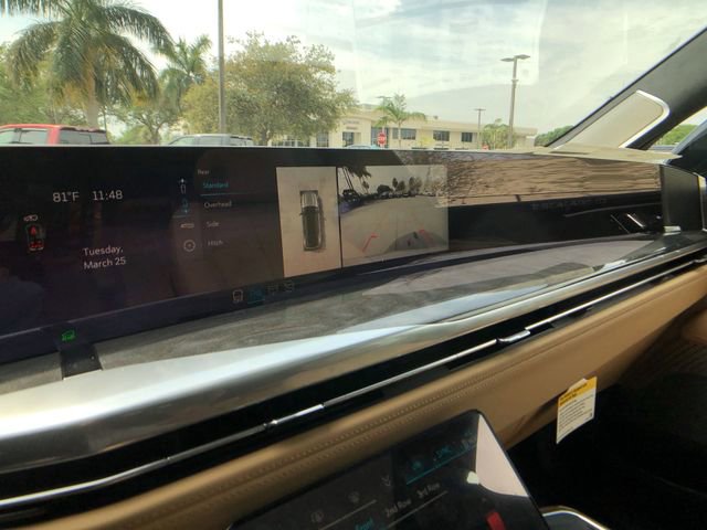 New 2025 Cadillac Escalade IQ Luxury 2 image 8