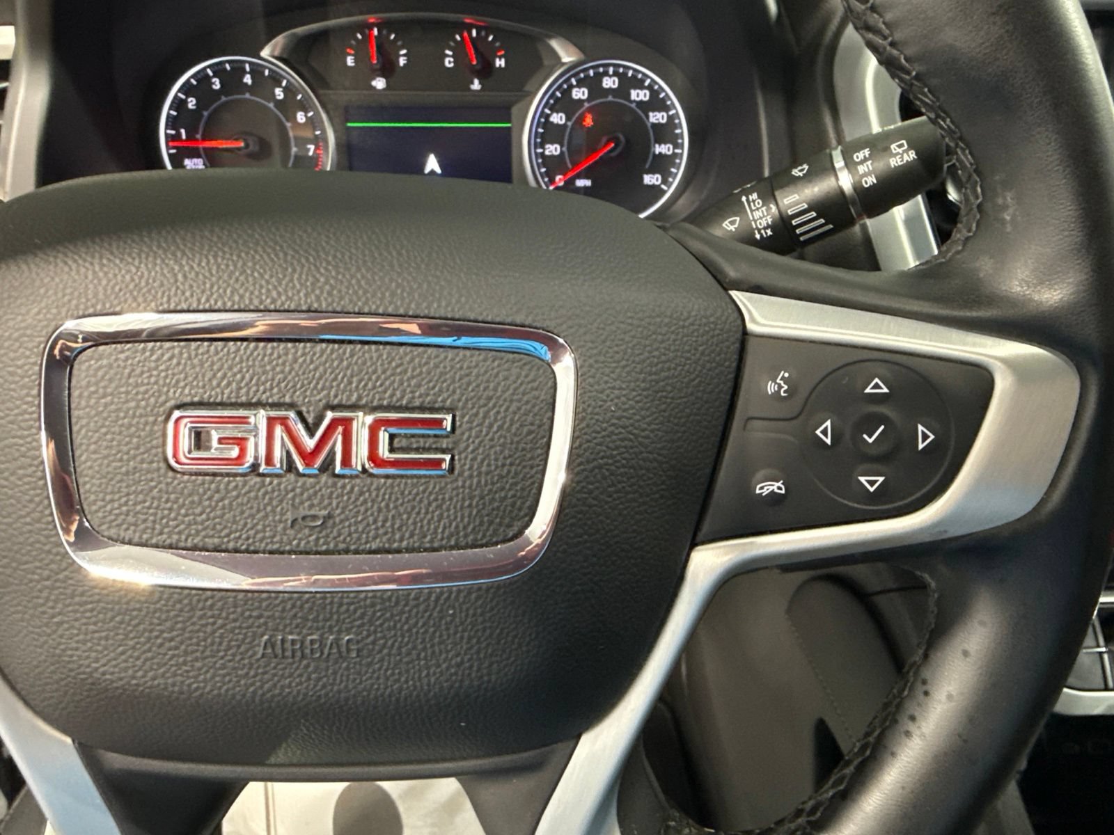 Used 2023 GMC Acadia SLT w/ Elevation Edition FWD image 35